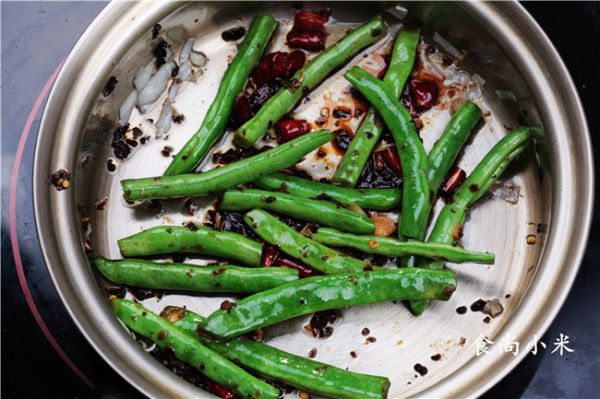 干煸茶树菇扁豆