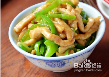 【年夜饭】青椒炒肉丝家常菜的做法
