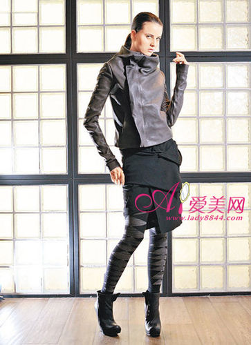 怎样打造欧美范儿黑色帅气皮衣装扮