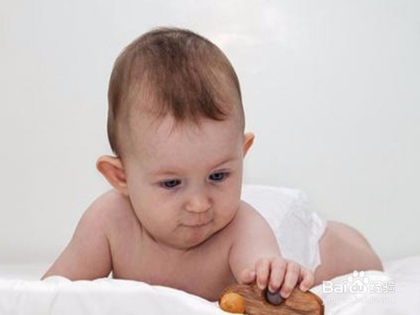 如何预防出生不久的宝宝打嗝