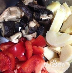 春笋香菇烩肉丸的做法