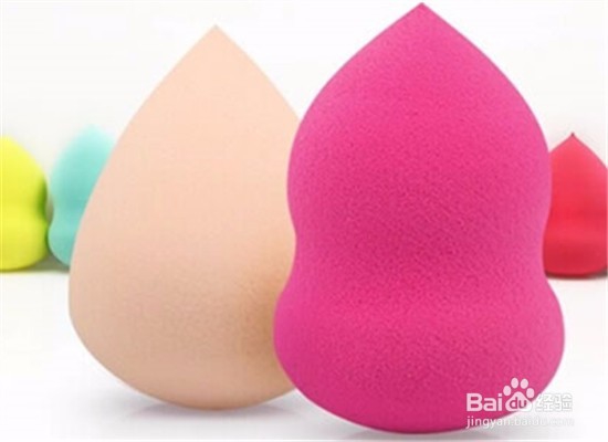 四步拥有滋润底妆，实用化妆技巧分享