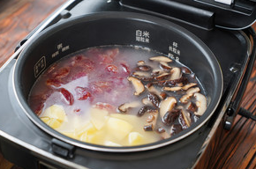 简单易做的咸蛋黄煲仔饭