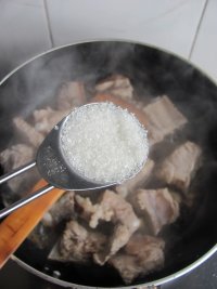 美味的红烧排骨莲藕做法