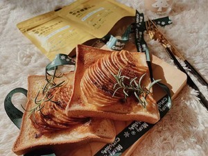 肉桂苹果吐司
