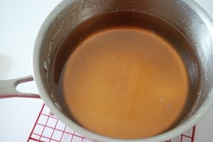 怎么做莲蓉蛋黄月饼