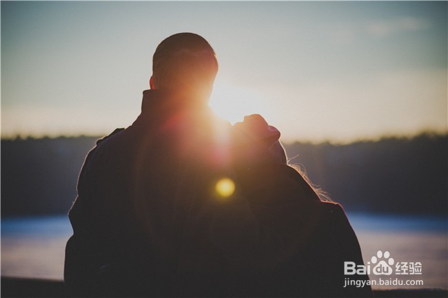 女孩如何判断男孩爱不爱自己