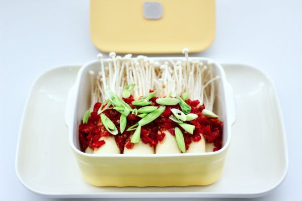 筒骨藕汤+红薯藜麦饭+剁椒金针菇豆皮