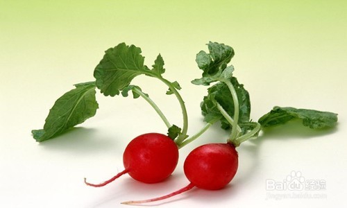 如何用萝卜片缓解胃部不适？