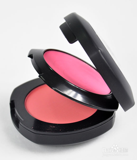 腮红真假辨别方法