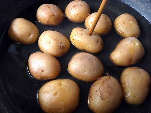 孜然锅巴小土豆