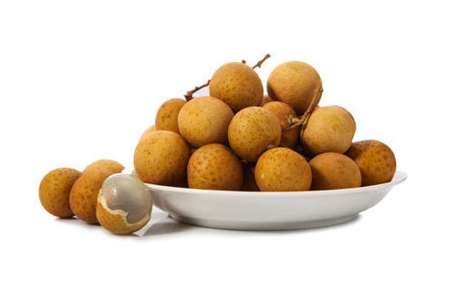 亲们 龙眼上长了白色的东西 像是上霉了 怎么回事 还能吃吗