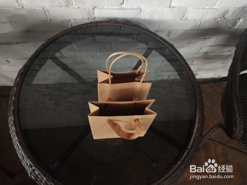 怎么制作手提袋设计？