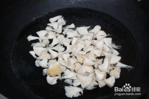 猴头菇的做法——猴头菇蛋花汤