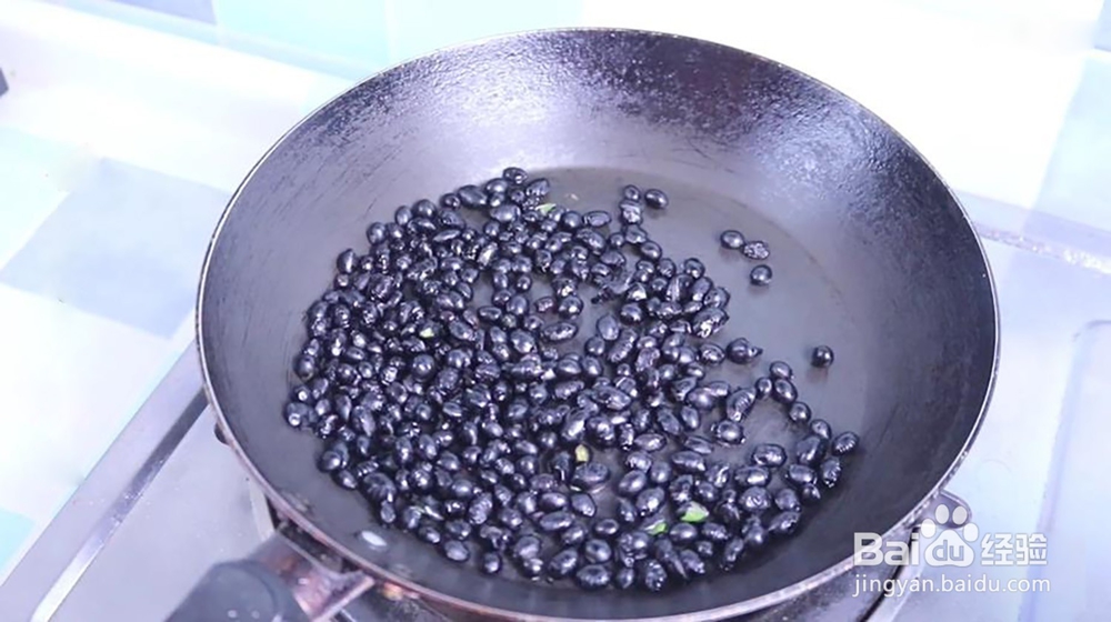 黑豆怎样吃才能发挥它的功效