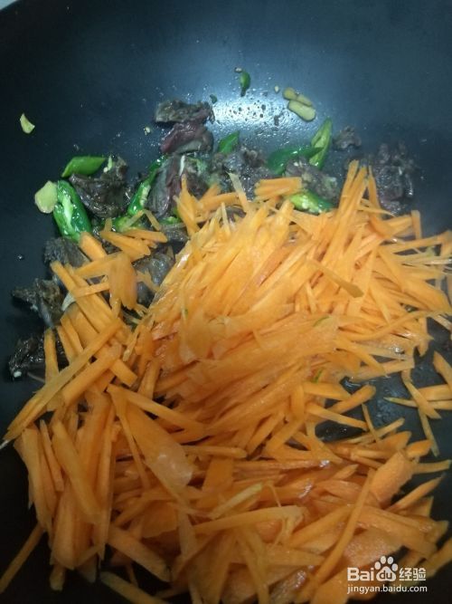 腊鸭焖胡萝卜怎么做好吃