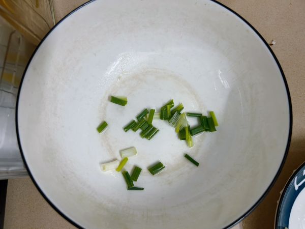 鲫鱼鱿鱼海鲜菇汤