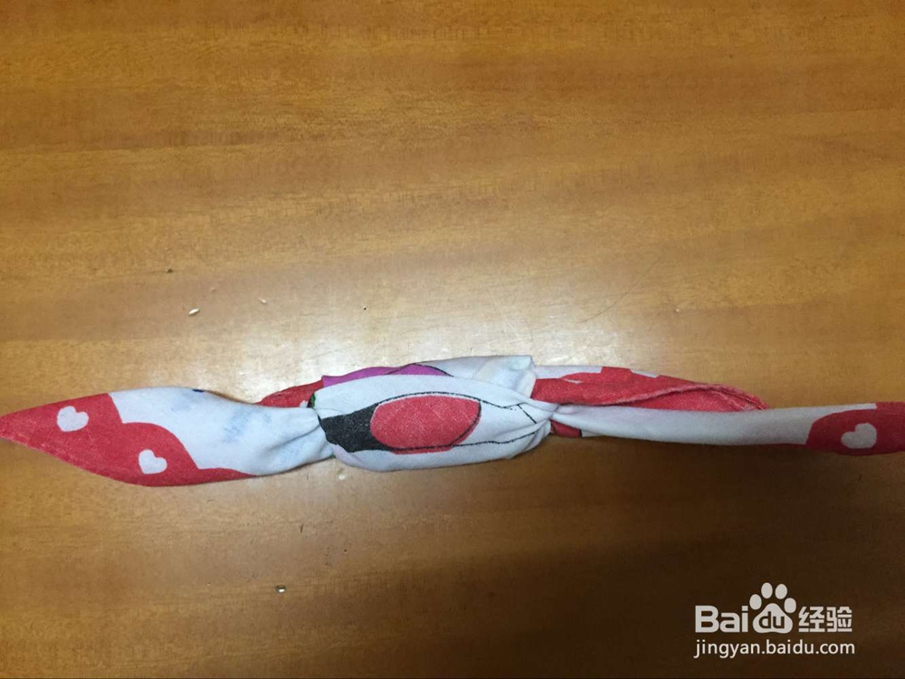 教你如何用手帕制作小老鼠