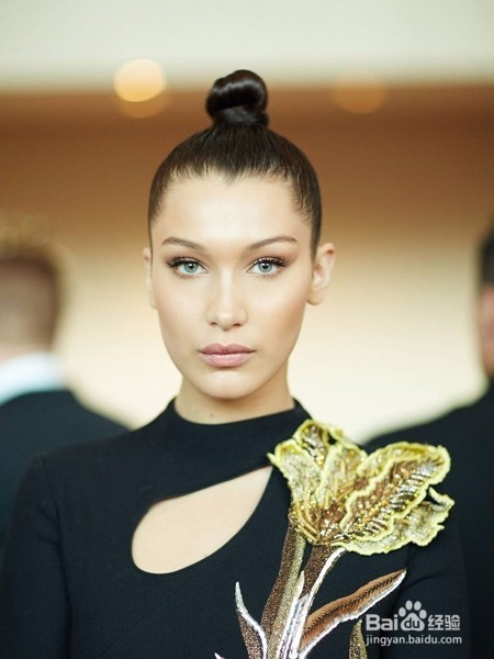 这样扎丸子头才不枯燥，快来学起来吧