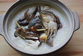 新鲜美味的海鲜粥