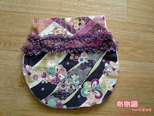 夏季里清凉的精致小手挽