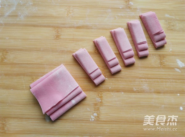 油泼宽面的做法