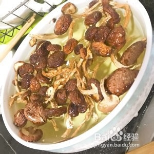 教你怎么做清爽不腻的老鸭茶树菇汤