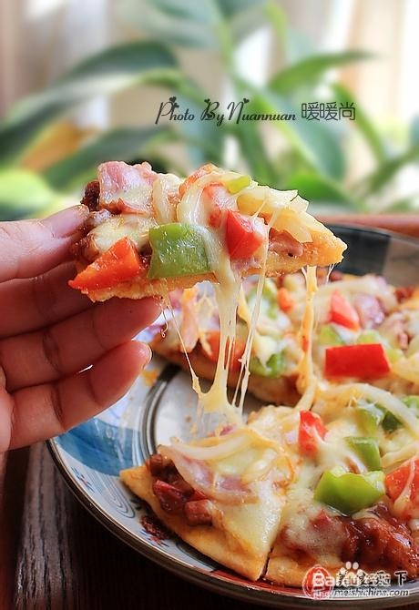 如何用平底锅做意式肉酱培根披萨