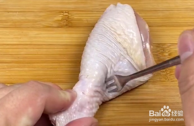 如何用电饭煲焖鸡腿