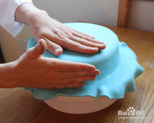 如何用软糖覆盖蛋糕