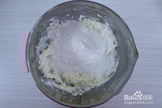 制作可爱的凯蒂卡通饼干