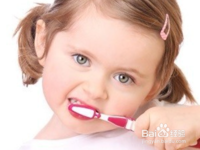 怎么刷牙牙齿会变白