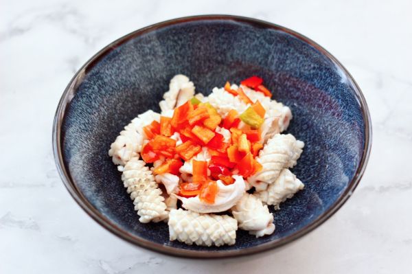 鱿鱼卷拌西兰花