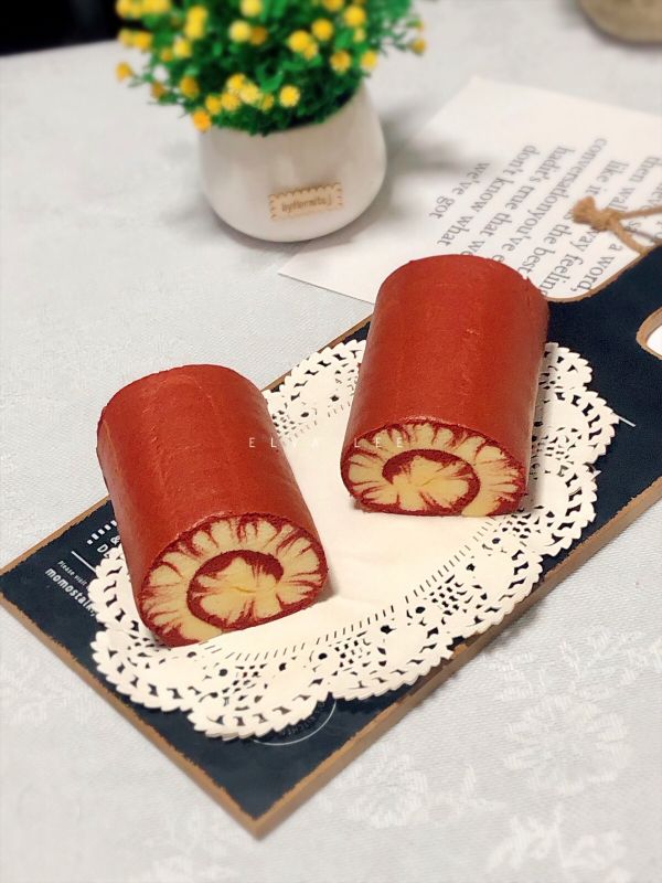 红丝绒旋风蛋糕卷