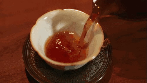 空腹吃这些食物等于慢性自杀?看完更慌了，第一个就经常吃…