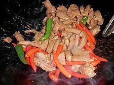 【2011菜展】年菜之十四辣嫩滑的------杭椒耗油牛柳
