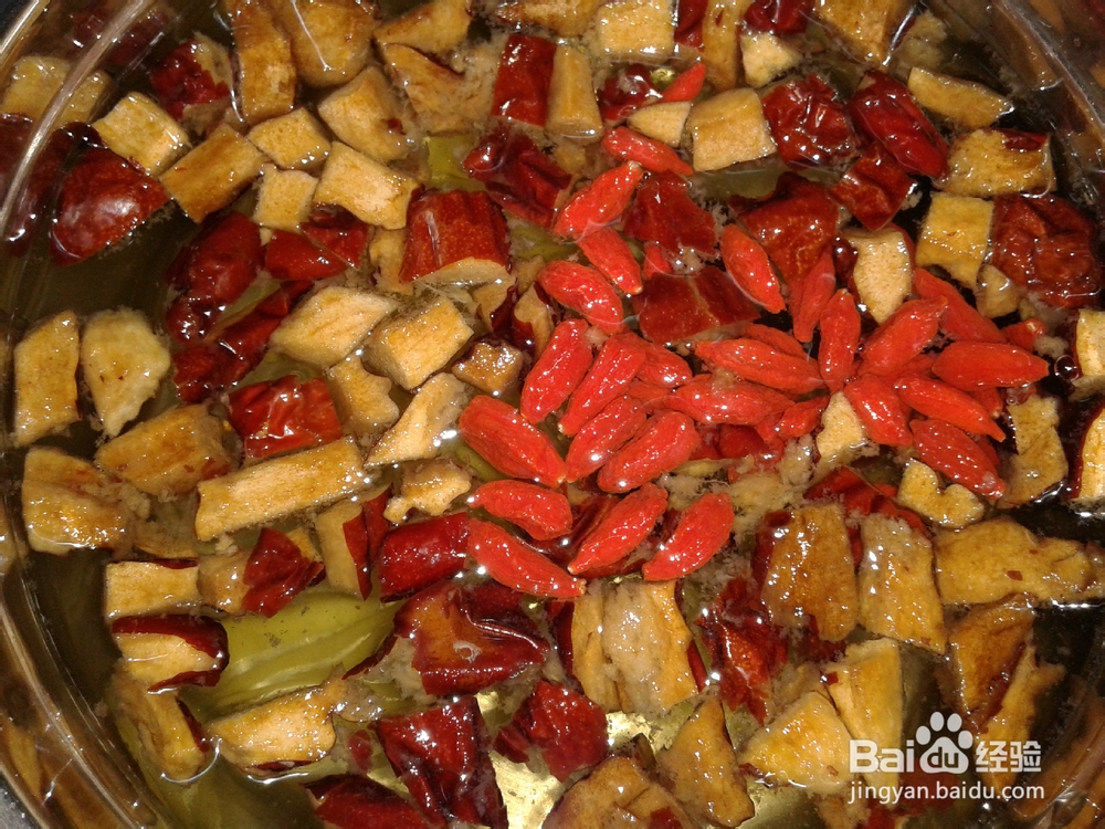 冬日暖身饮——红枣桂圆姜茶