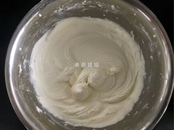 蓝莓芝士流心蛋糕