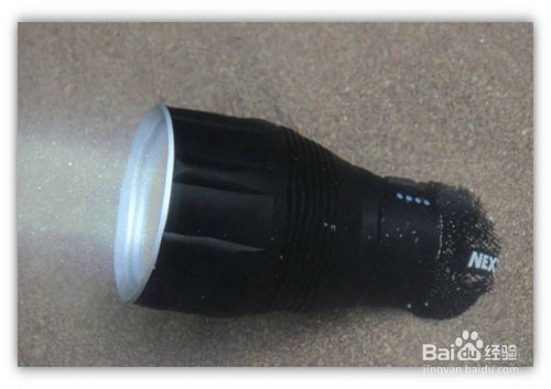 纳丽德圣火1超强远射直充手电使用心得