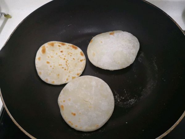 小巧精致口袋饼