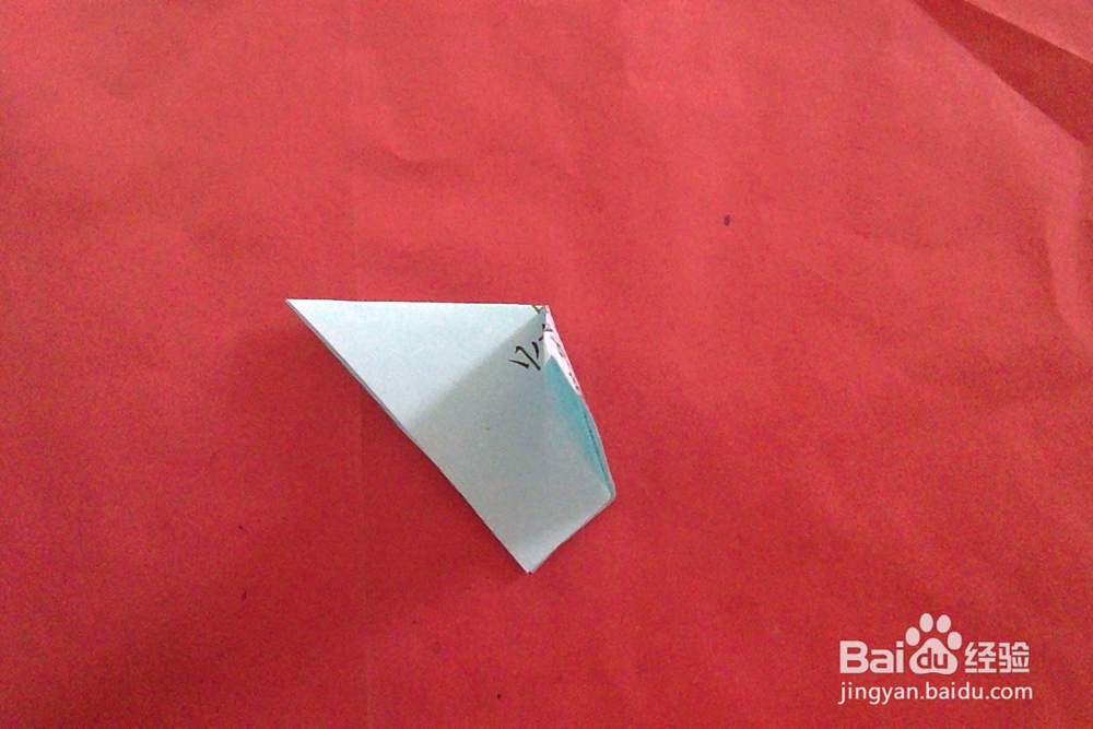 怎样剪窗花？五边形金鱼团花