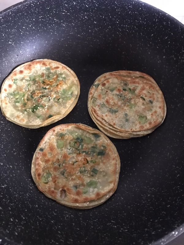 葱油饼(饺子皮)