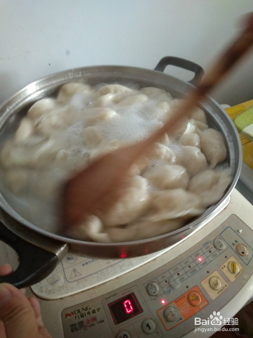 煮饺子不漏好吃技巧