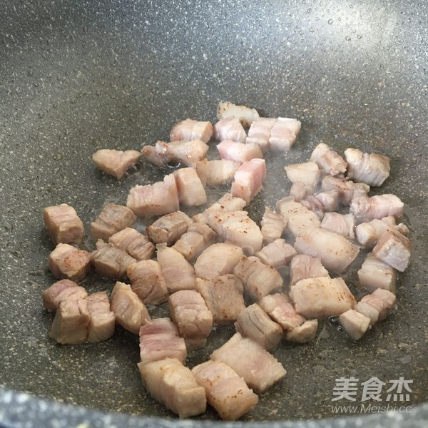 土豆五花肉焖饭