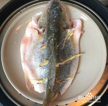 好吃的清蒸鲈鱼