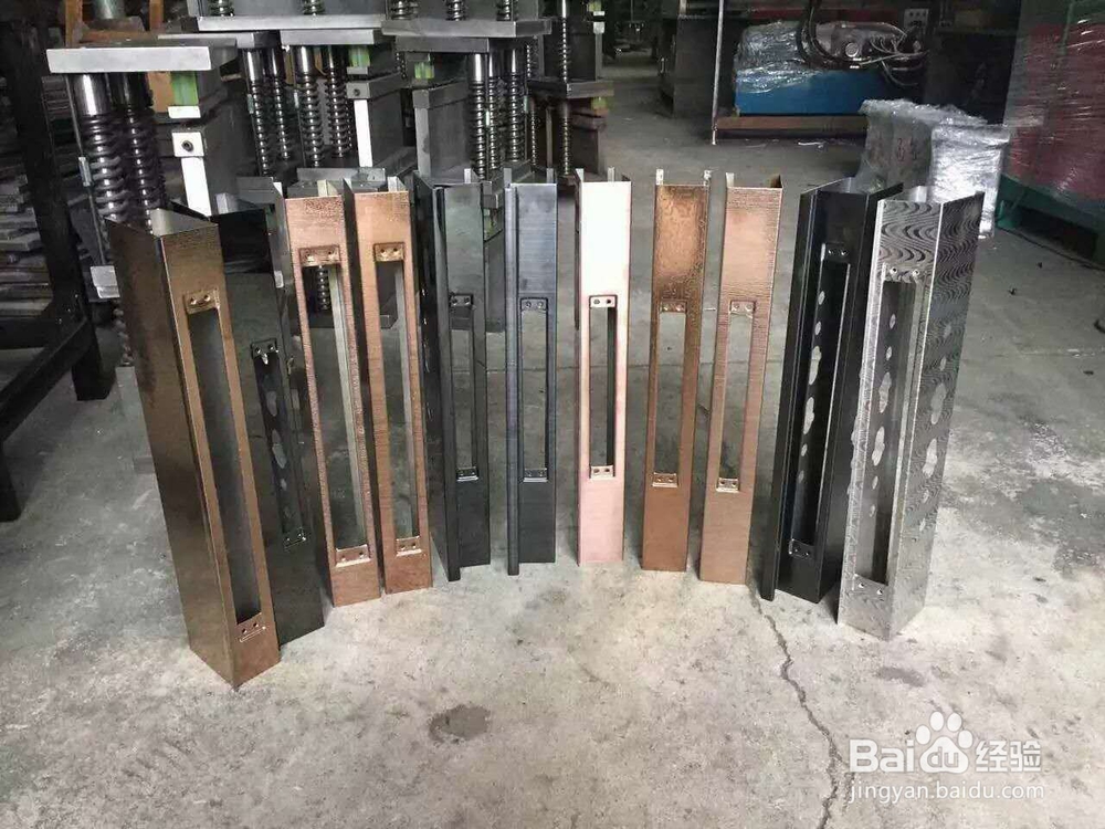 如何安装不锈钢门锁液压冲床的活动模具？