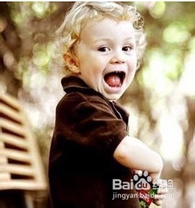 如何应对发脾气的宝宝。