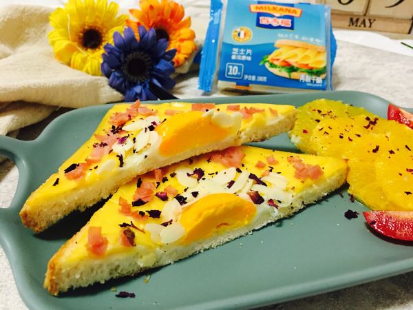 芝士太阳蛋吐司