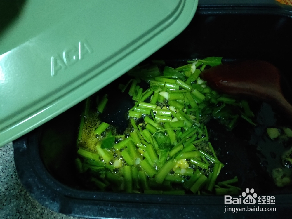 教你怎么做素炒空心菜