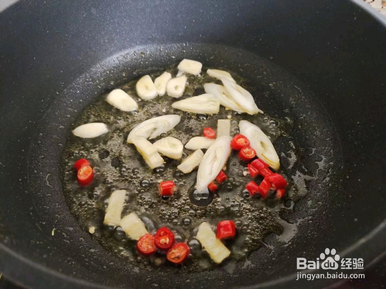 酸汤小酥肉的做法